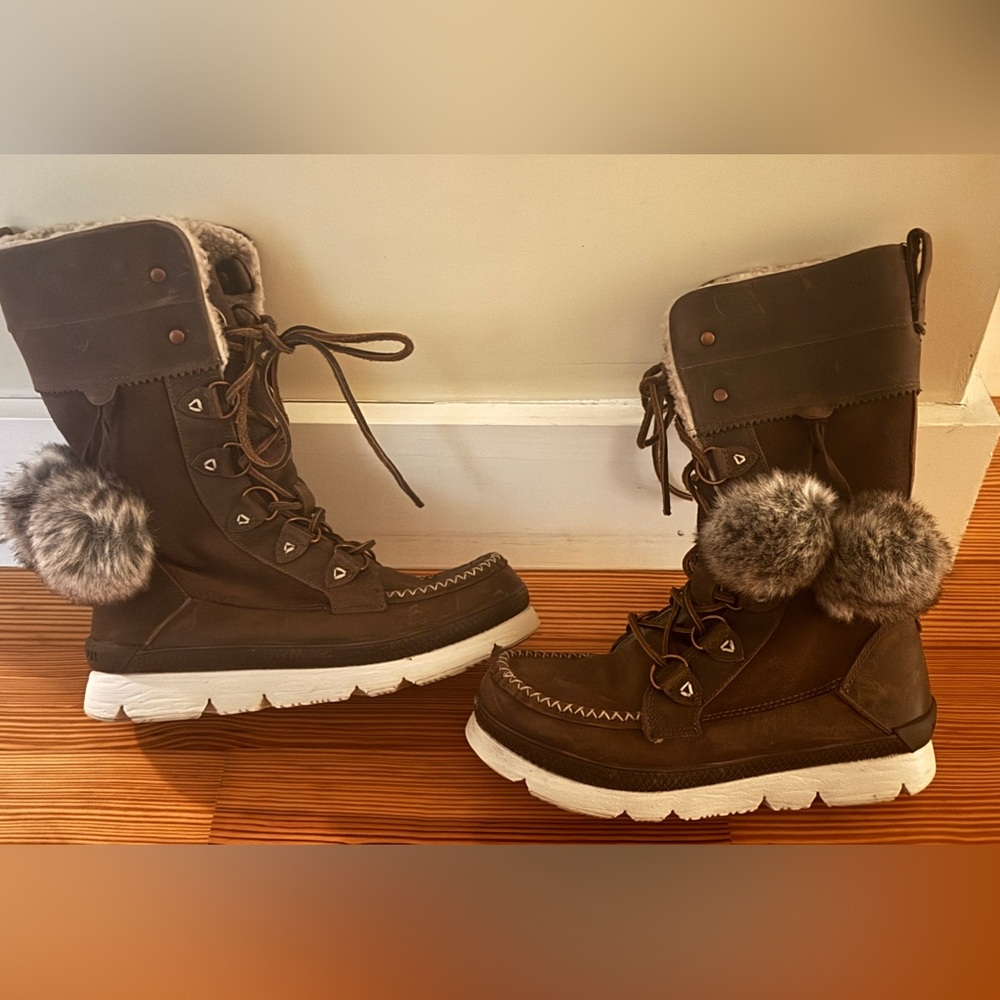 Manitobah Mukluk winter boots in brown